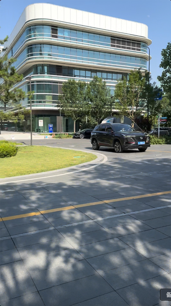 大興機場停車難？試試這些“隱藏車場”